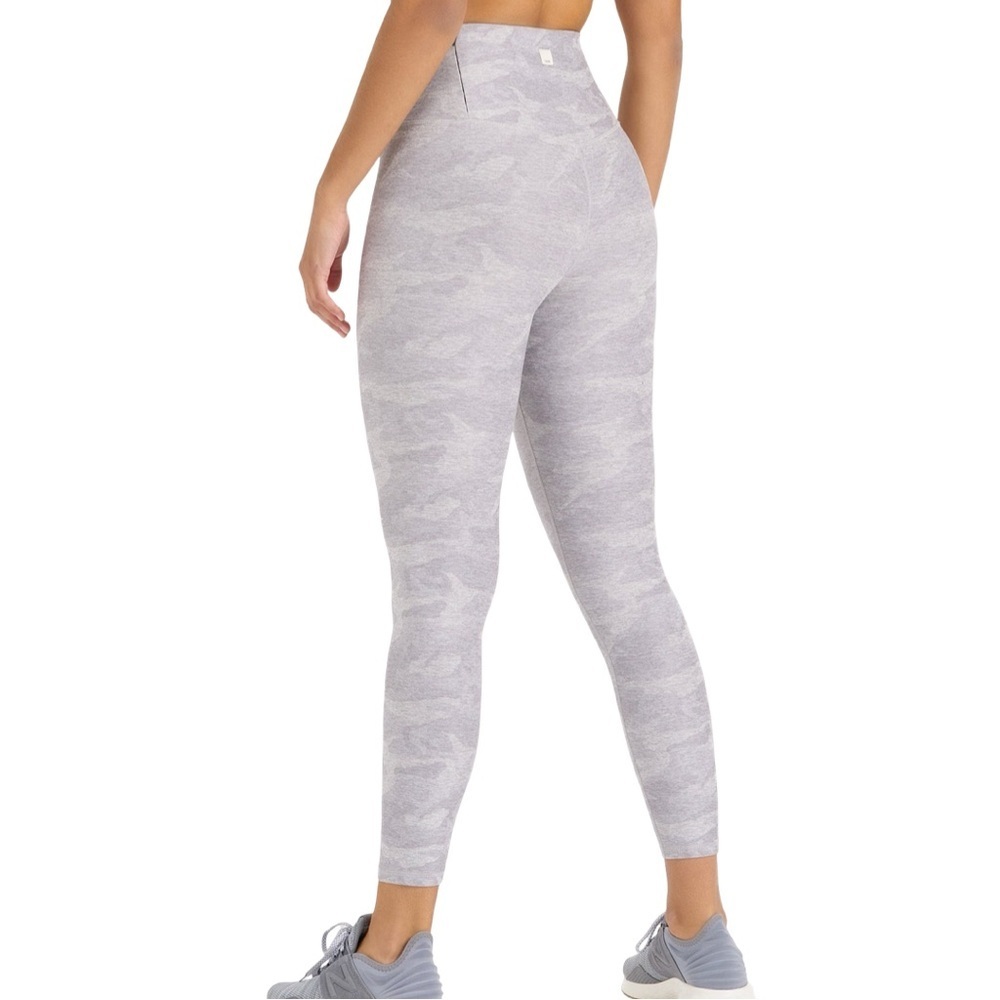 Vuori Women's Clean Elevation Legging Pale Heather Camo Size M NWT - Picture 10 of 10